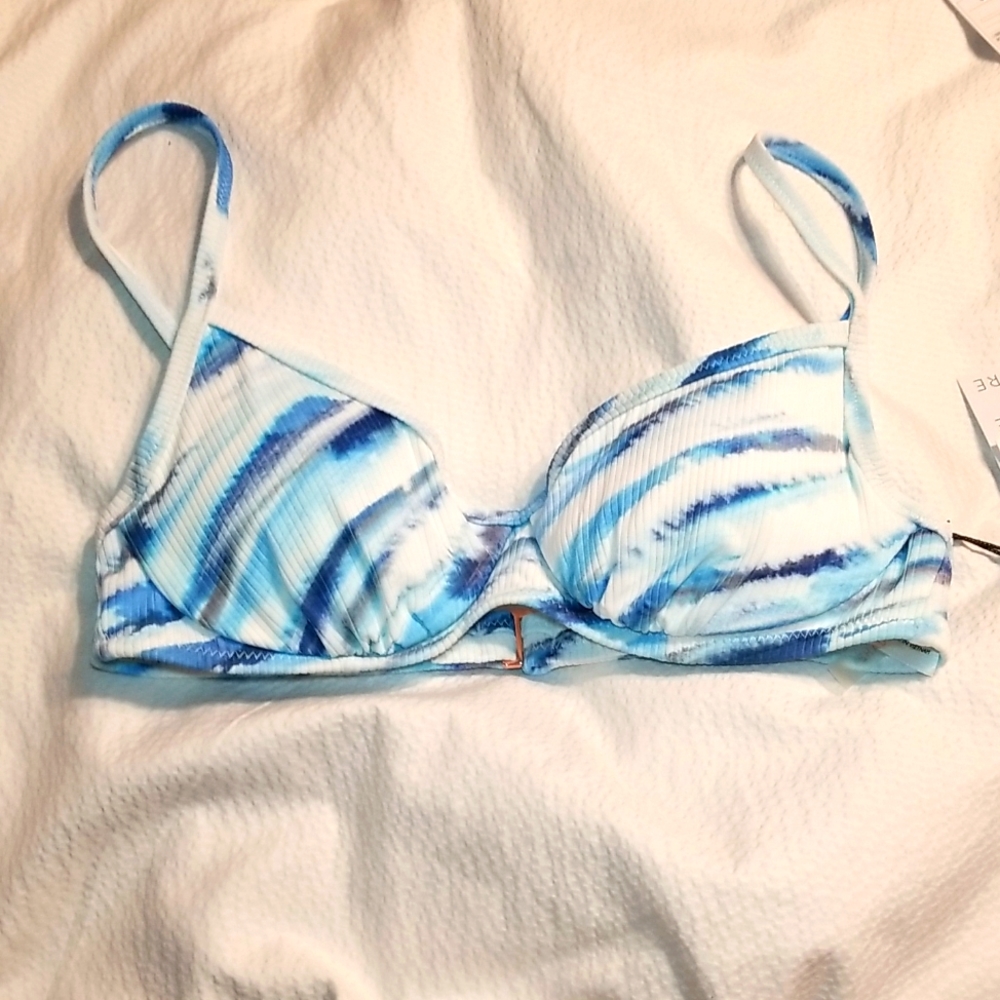 NWT TIE DYE REMOVABLE PADS SWIMSUIT SWIM VOLLEYBALL SPORT BRA TOP